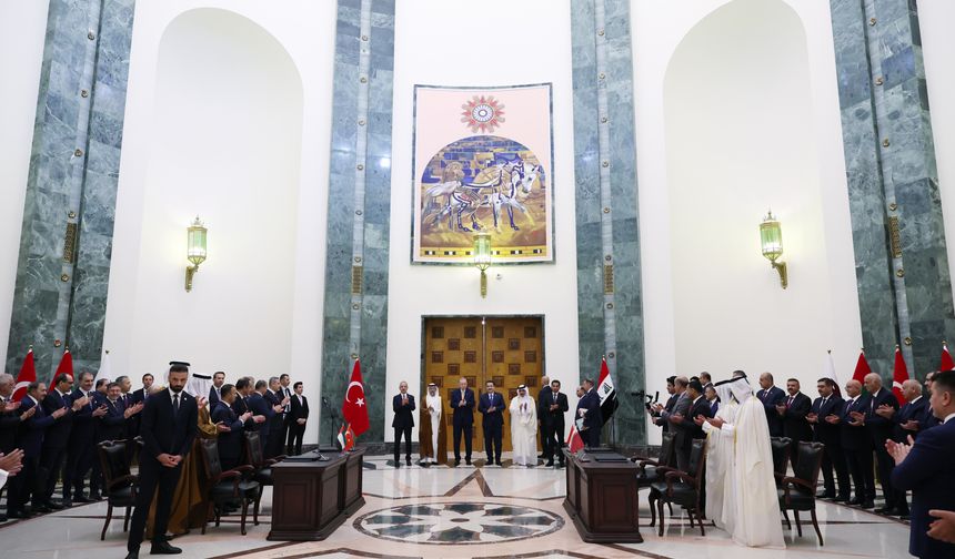 Erdoğan'ın Irak ziyaretinde 4 ülke anlaşma imzaladı
